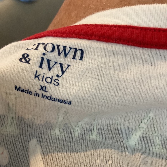 Crown and Ivy boys XL - Picture 2 of 2